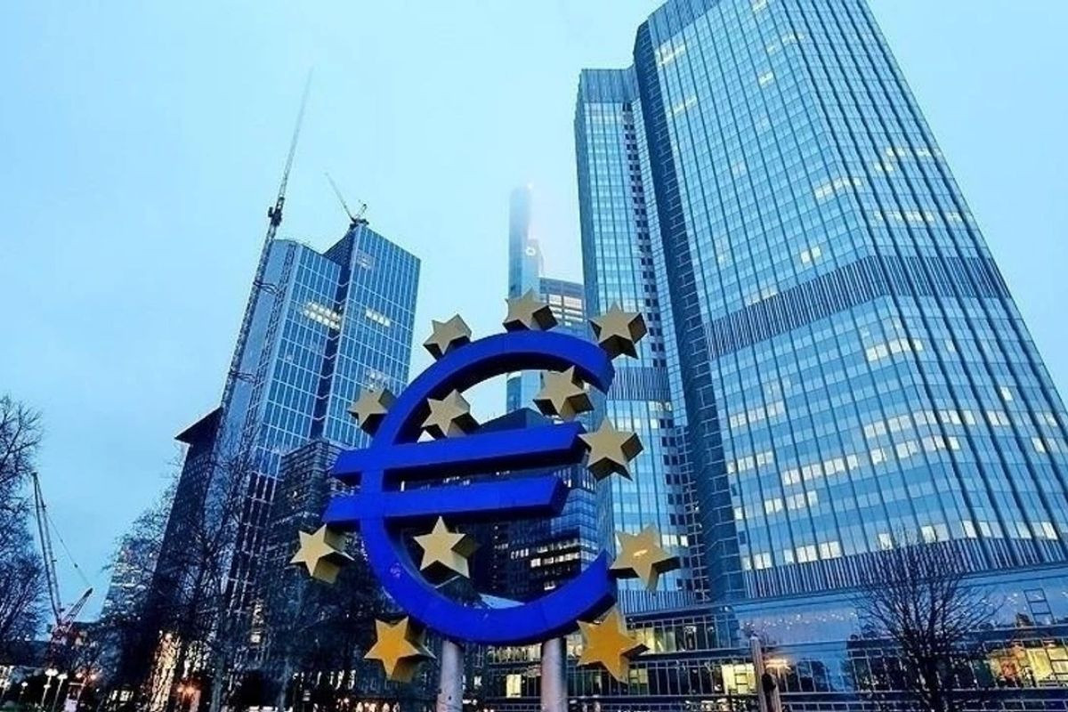 Euro Bölgesi’nde sanayi üretimi mayısta düştü