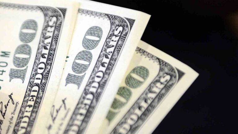 dolar-haftaya-yukselisle-basladi-iste-dolarda-haftanin-ilk-rakami-25-agustos-2025-YOTkGMX1.jpg