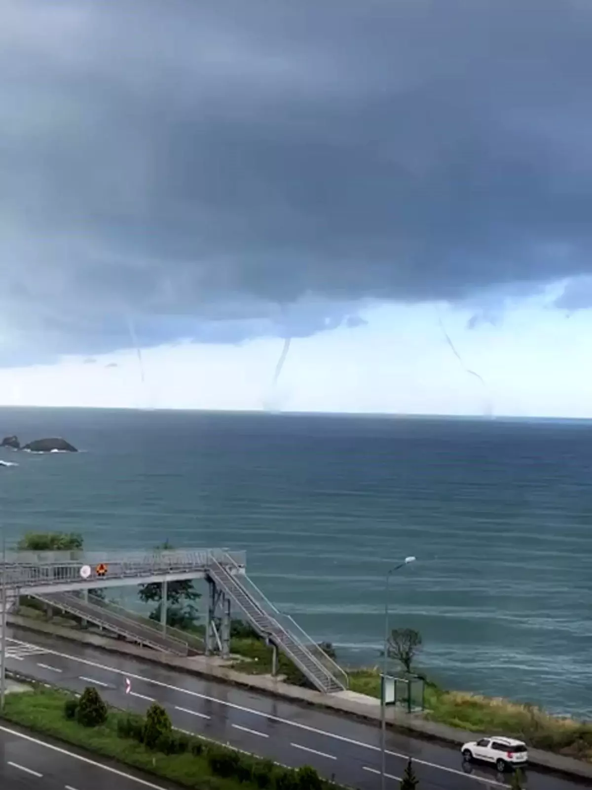 trabzonda uc hortum goruldu vy58wPhX