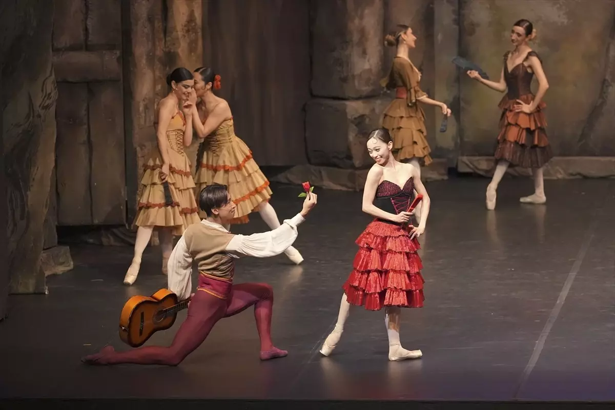 antalya dob don kisot balesini sanatseverlerle bulusturuyor qNAUTZj1