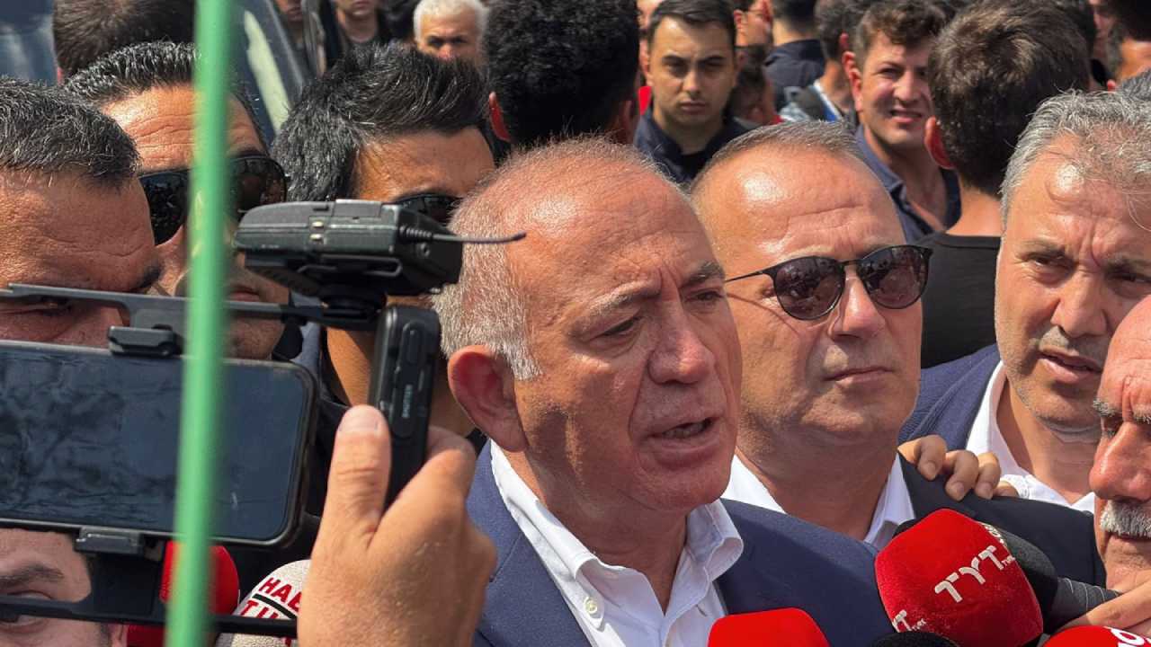 gursel tekin chp istanbulun banka hesaplarini da istedi nherPnSn.jpg