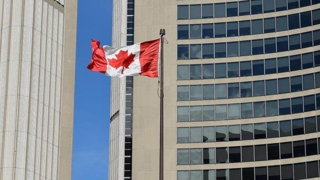 kanadadan abd tarifelerine karsi 141 milyar dolarlik butce plani yyJejzZ5.jpg